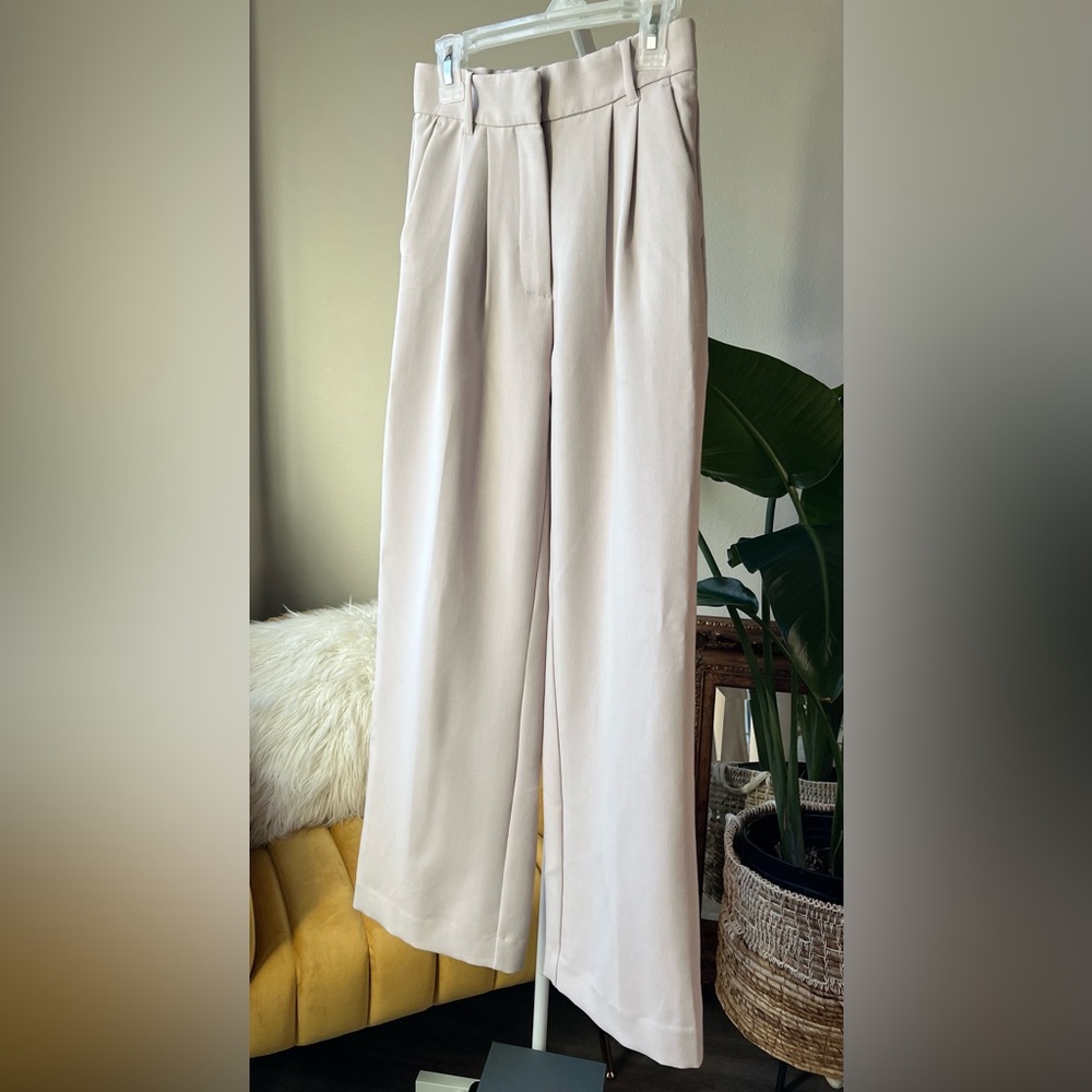 Abercrombie & Fitch Beige Pants